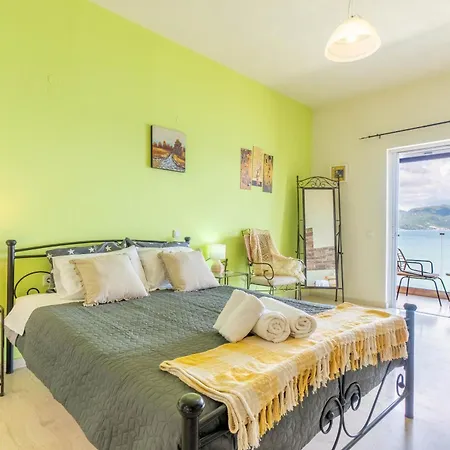Apartamento Nikos Seaside 4 *