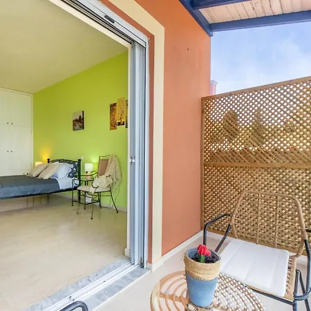 Nikos Seaside 4 *